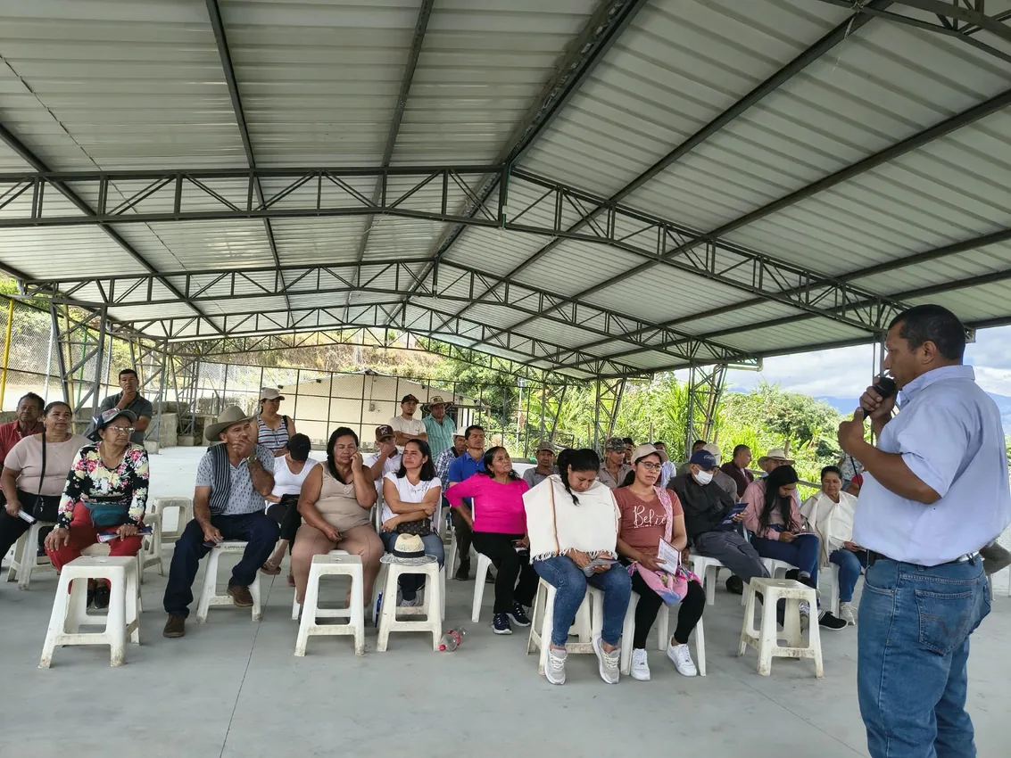 Encuentro con caficultores